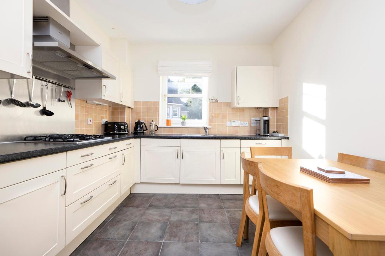 Joivy Modern Flat With Free Parking Apartment EDI Exterior photo