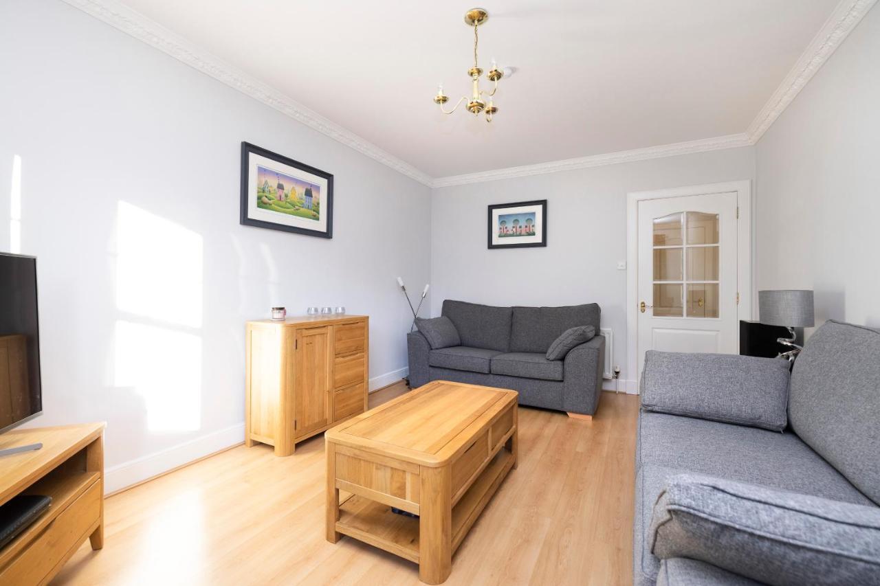 Joivy Modern Flat With Free Parking Apartment EDI Exterior photo