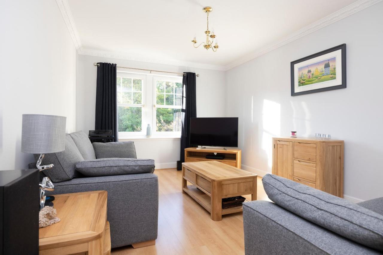 Joivy Modern Flat With Free Parking Apartment EDI Exterior photo