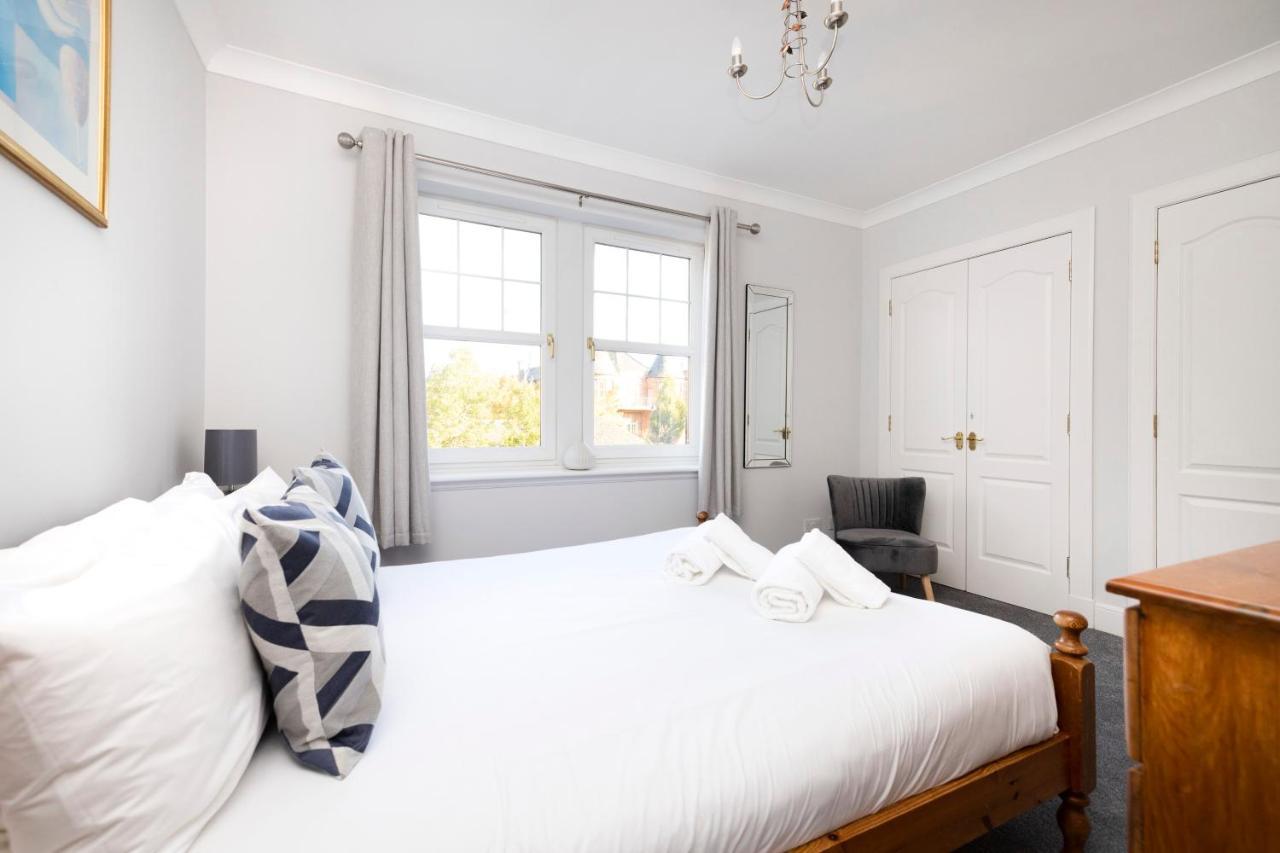 Joivy Modern Flat With Free Parking Apartment EDI Exterior photo