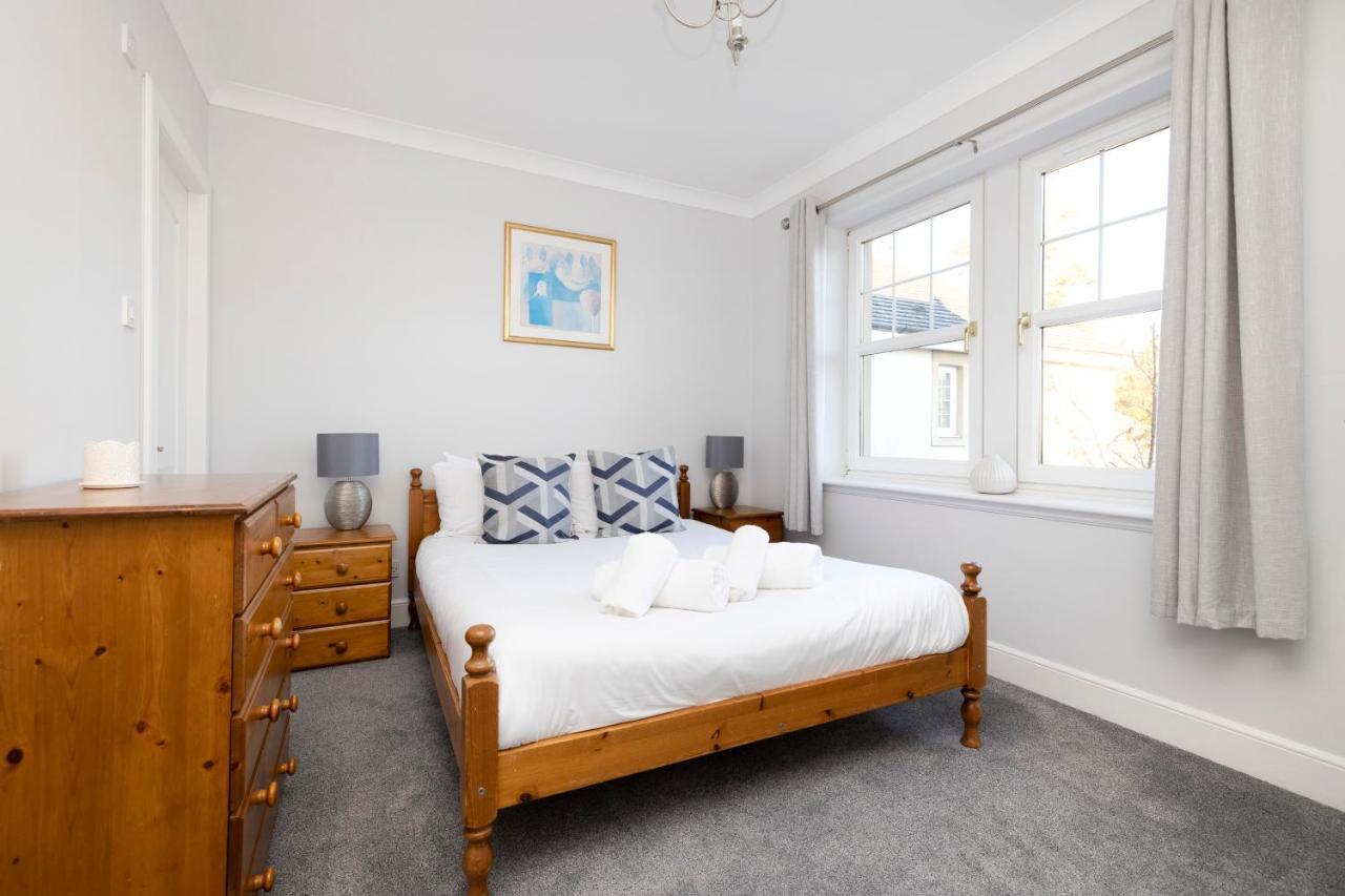 Joivy Modern Flat With Free Parking Apartment EDI Exterior photo