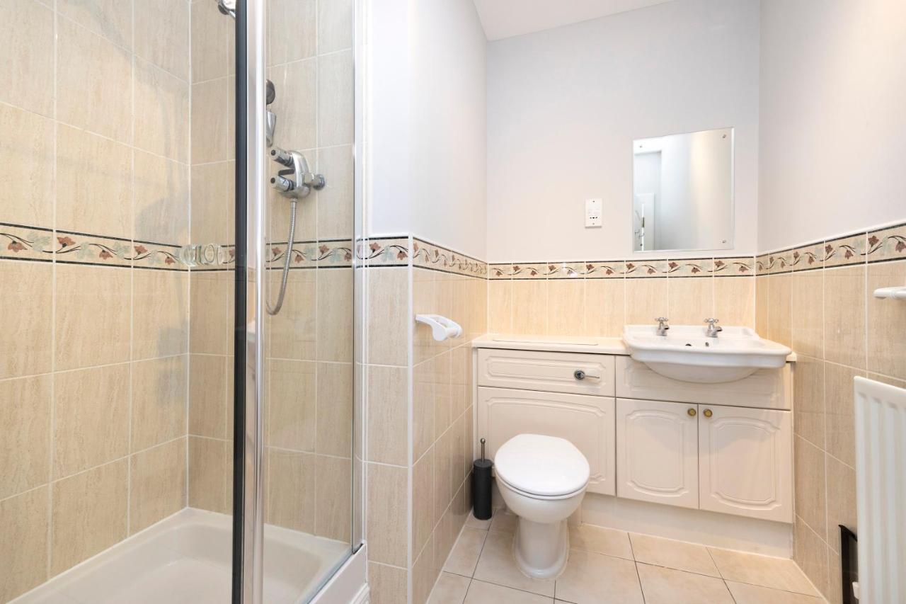 Joivy Modern Flat With Free Parking Apartment EDI Exterior photo