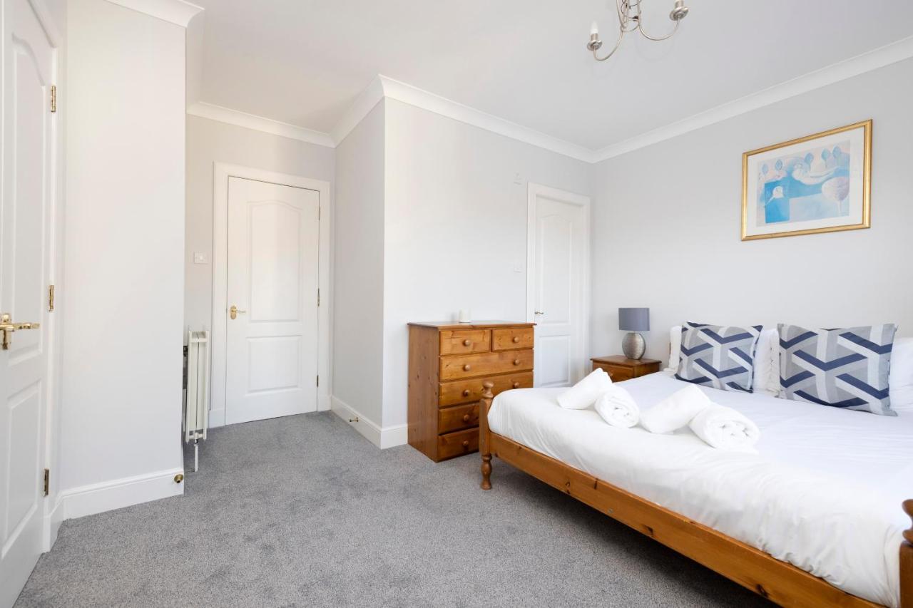 Joivy Modern Flat With Free Parking Apartment EDI Exterior photo